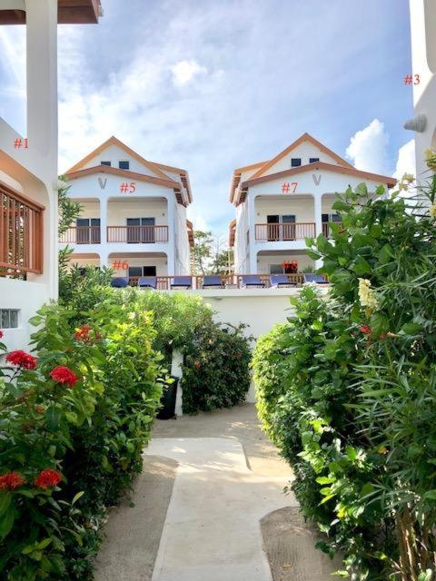 Velento Partial Ocean View Penthouse #7 Villa Caye Caulker Exteriör bild