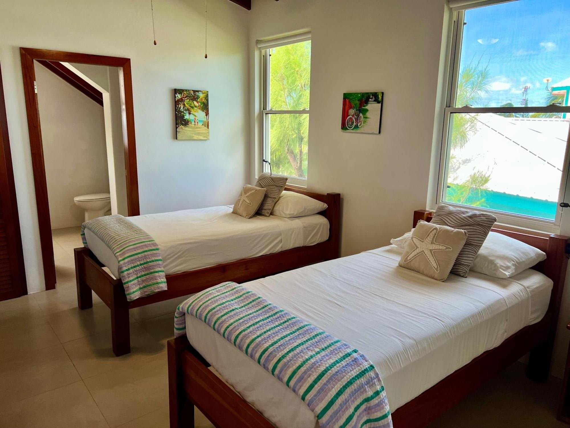 Velento Partial Ocean View Penthouse #7 Villa Caye Caulker Exteriör bild