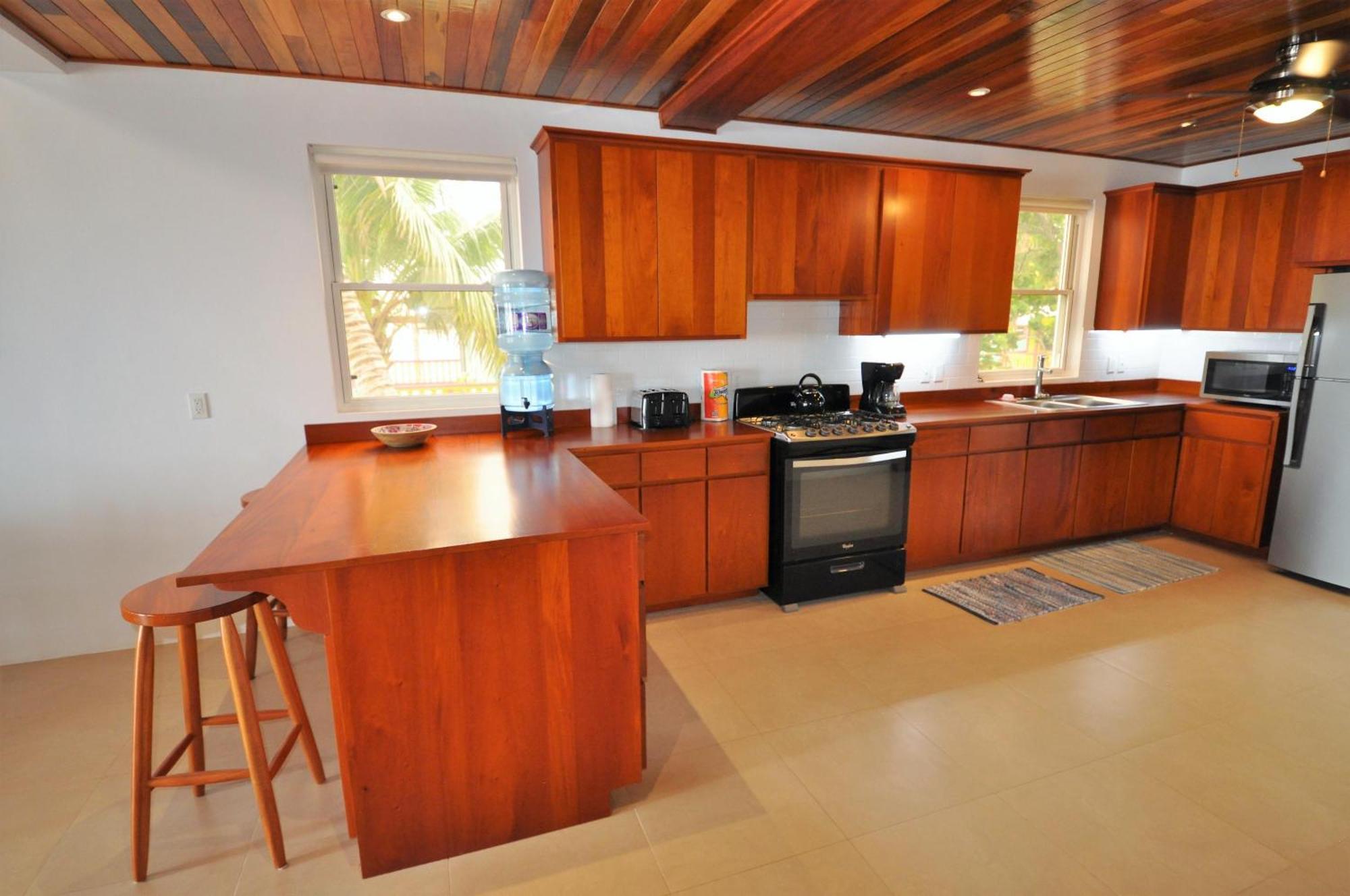 Velento Partial Ocean View Penthouse #7 Villa Caye Caulker Exteriör bild
